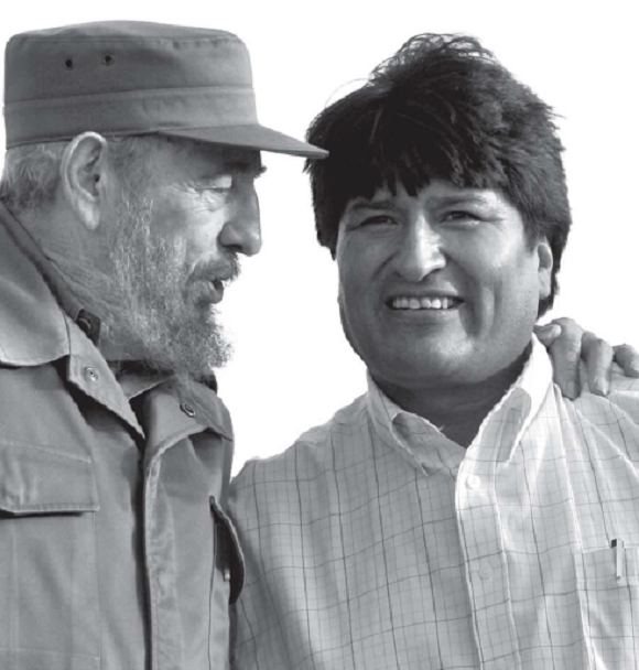 Evo conoció a Fidel en un encuentro por la autodeterminación y la solidaridad entre los pueblos, organizado en 1992 en La Habana. Foto: Libro "Así es Fidel", Luis Báez. Evo conoció a Fidel en un encuentro por la autodeterminación y la solidaridad entre los pueblos, organizado en 1992 en La Habana. Foto: Libro "Así es Fidel", Luis Báez.