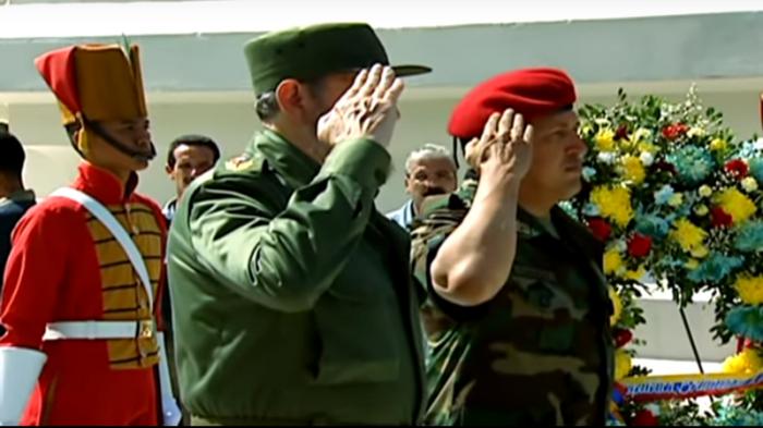 Cabalgando con Fidel enseña nuevamente la sensibilidad y plena espiritualidad de las composiciones de Raúl Torres quien escribió con anterioridad El regreso del amigo, dedicada al comandante Hugo Chávez Frías. Foto: Captura de video Cabalgando con Fidel enseña nuevamente la sensibilidad y plena espiritualidad de las composiciones de Raúl Torres quien escribió con anterioridad El regreso del amigo, dedicada al comandante Hugo Chávez Frías. Foto: Captura de video