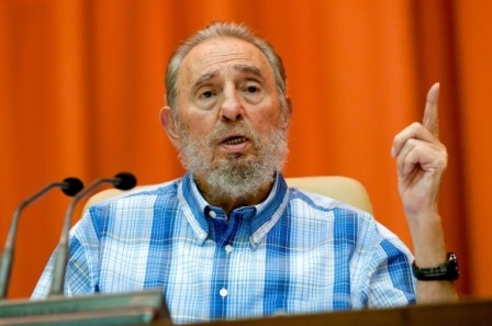 Fidel con integrantes del Crucero por la Paz