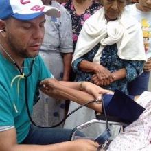 Los internacionalistas cubanos coincidieron en señalar que el premio no solo es un reconocimiento a los médicos de la isla, sino a la Revolución y a la valía de la medicina cubana a nivel mundial y en especial ‘a nuestro querido Comandante Fidel