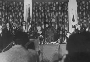 Fidel Castro en el evento de la Asociación de Mujeres Abogadas del Estado de Nueva York, 21 de abril de 1959. Foto: Alberto Korda / Sitio Fidel Soldado de las Ideas