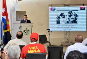 Acto central por el 65 ANV del MPLA de Angola. Presentes Yoel Queipo Ruiz Moenbro del Secretariado del PCC, Helio Roberto Masques Dos Santos encargado de negocios de embajada de Angola. Fernando González Llort ICAP y Victor Dreke Foto: Ricardo López Hevia