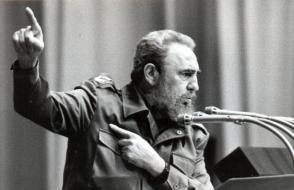 Fidel en la clausura del iv Encuentro del Foro de Sao Paulo. Foto: Juvenal Balán Fidel en la clausura del iv Encuentro del Foro de Sao Paulo. Foto: Juvenal Balán